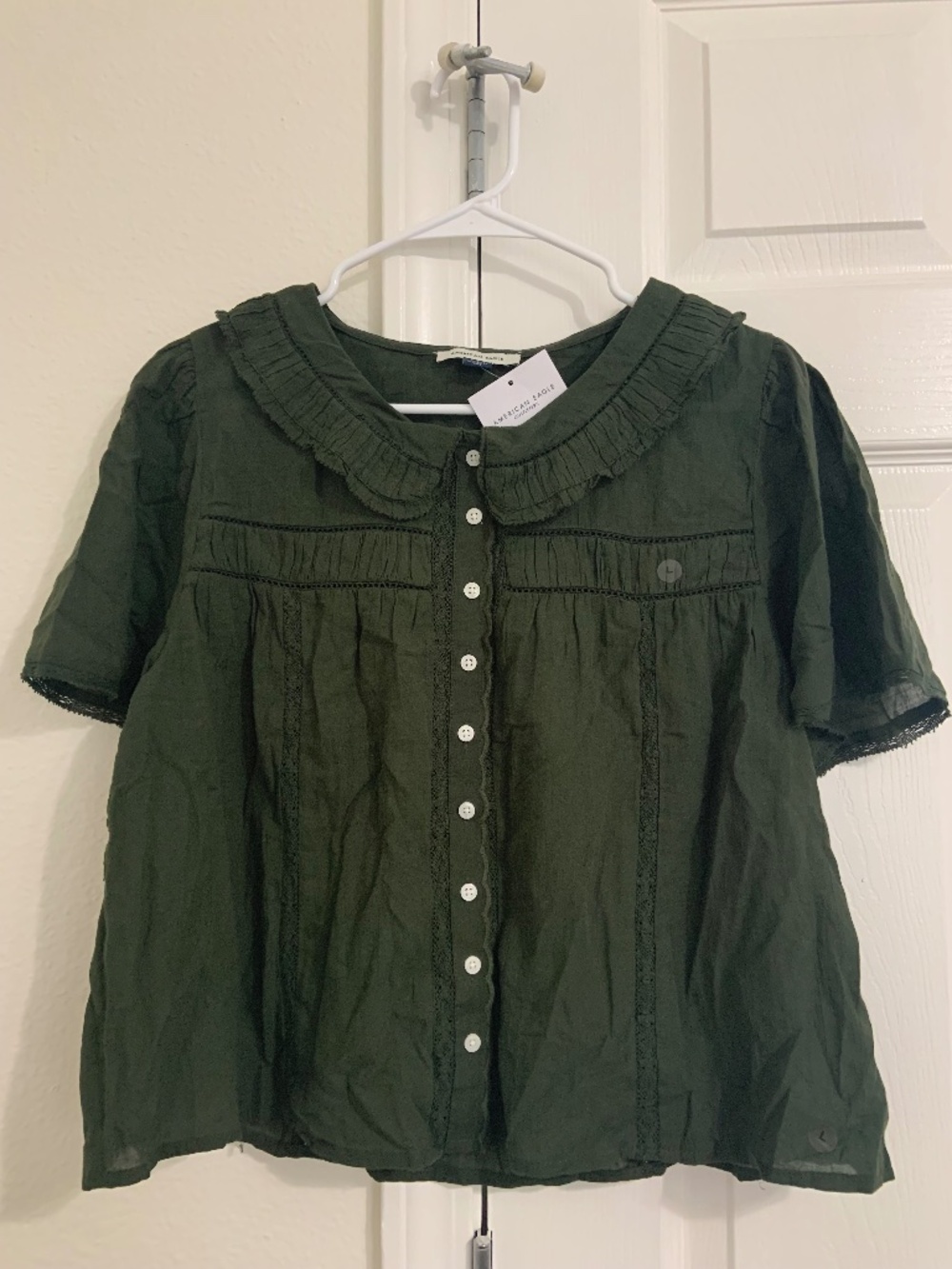 American Eagle Green Ruffle-Trim Button-Front Top — Size L — NWT